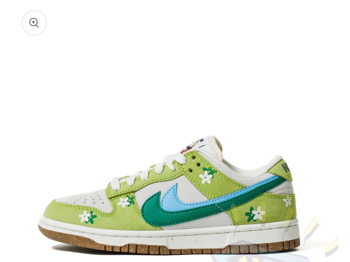 Nike Dunk Low Flowers