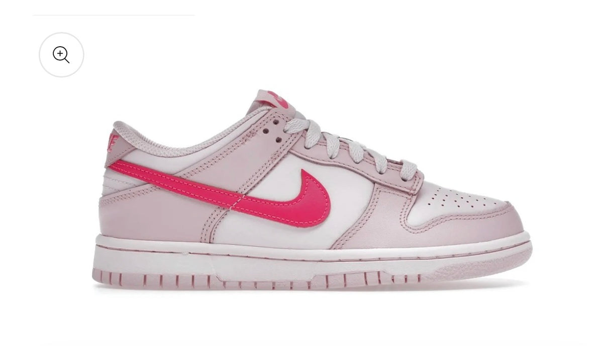 Nike Dunk Low Triple Pink